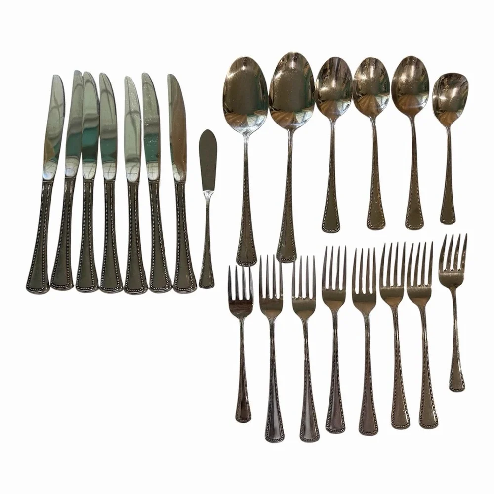 Oneida Rogers 1881 Stainless Needlepoint Beaded Artistry Flatware Set Lot of 22